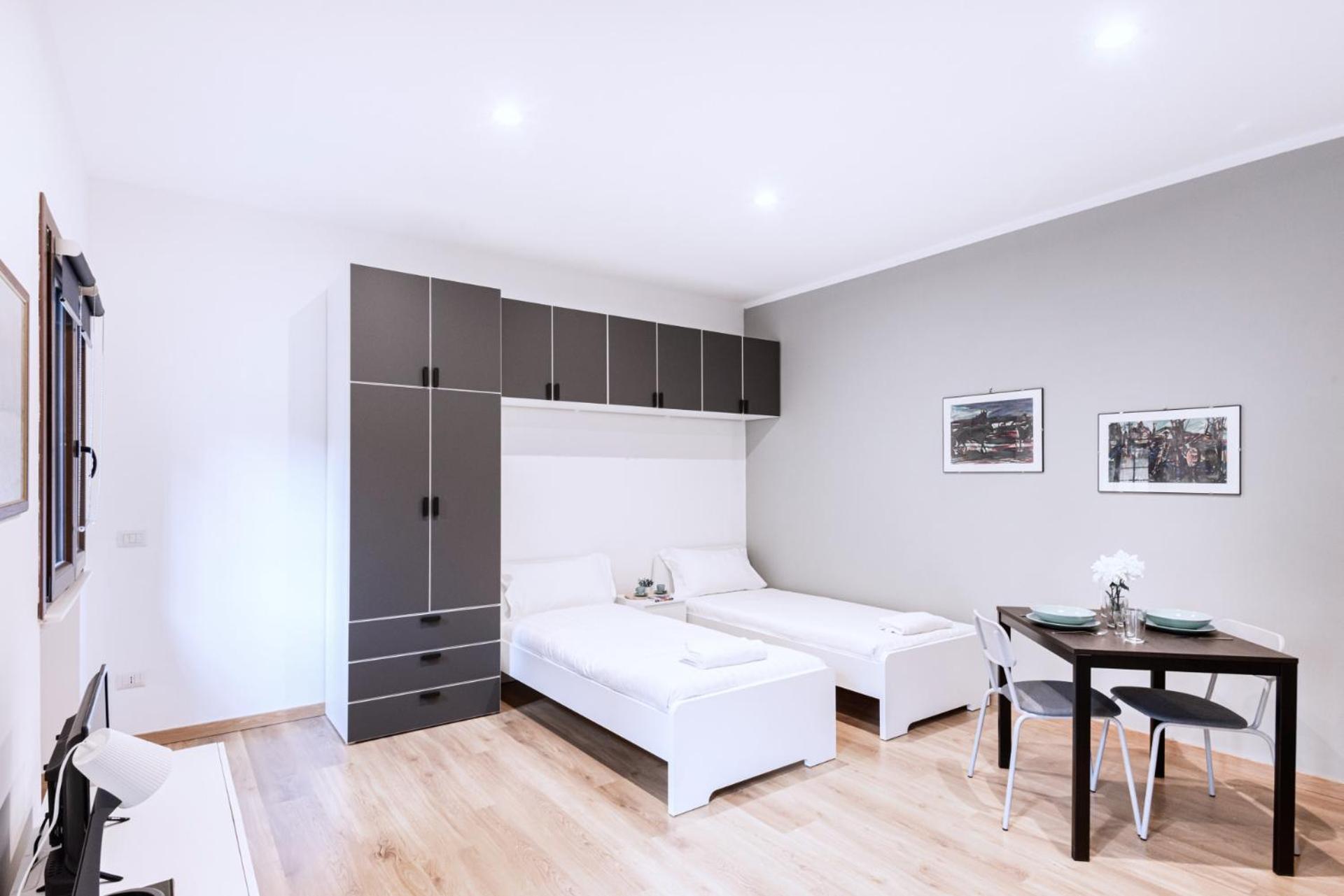 Easylife - Studio Con Balcone In Risorgimento Appartement Milaan Buitenkant foto