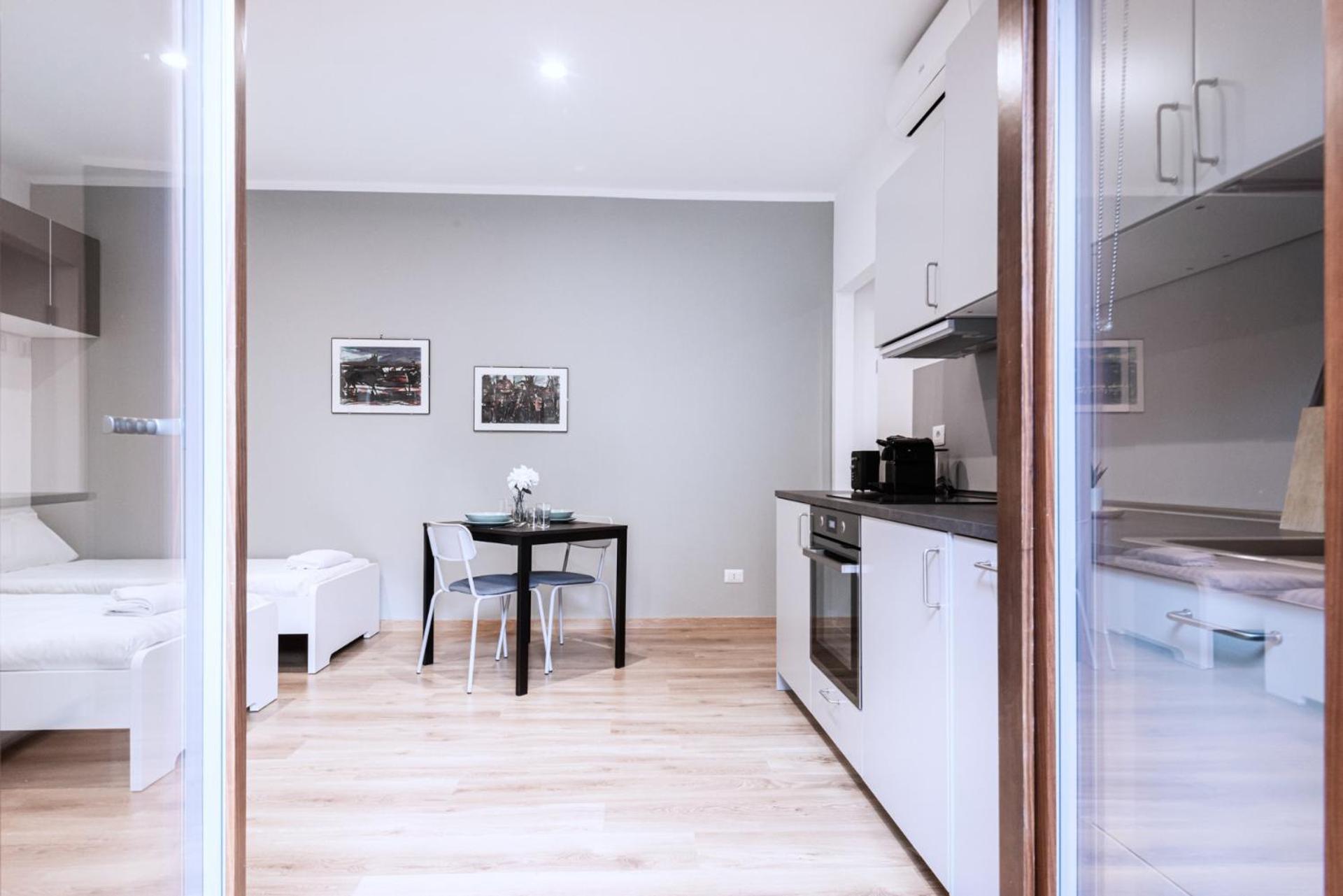 Easylife - Studio Con Balcone In Risorgimento Appartement Milaan Buitenkant foto