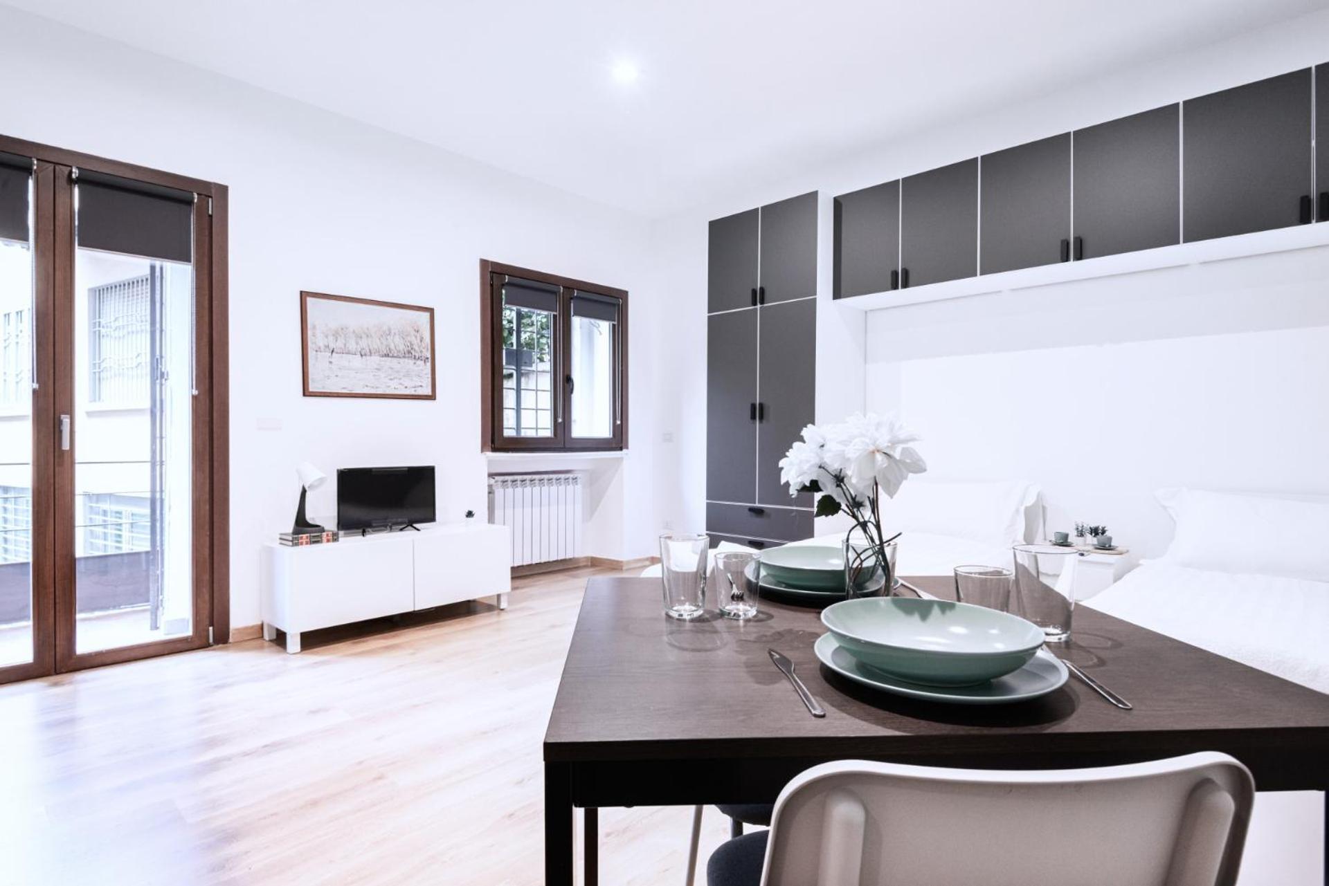 Easylife - Studio Con Balcone In Risorgimento Appartement Milaan Buitenkant foto